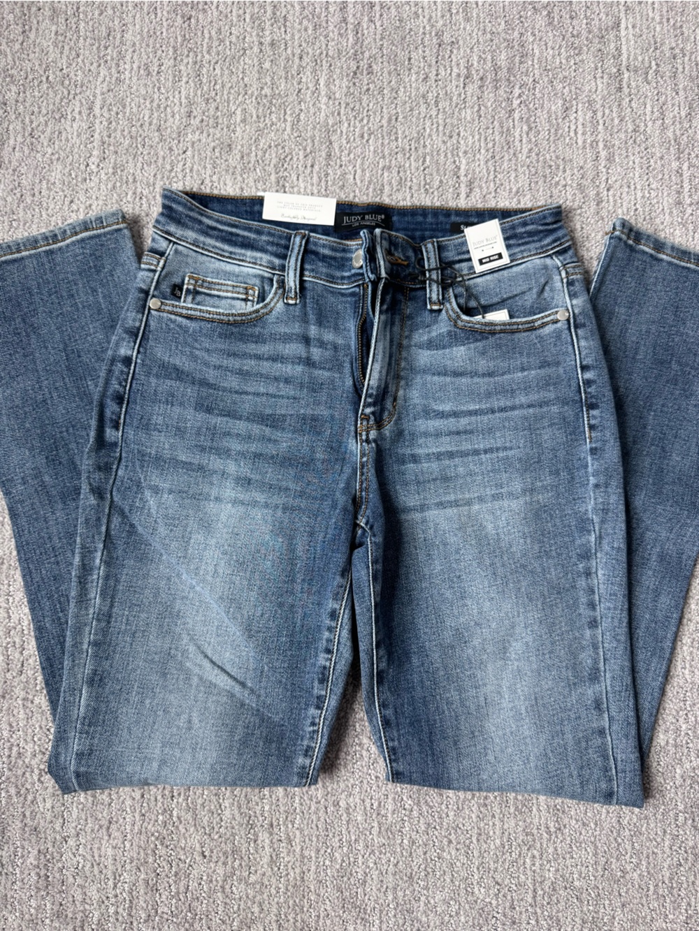 Judy Blue Faded Blue Straight Leg Jeans